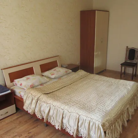 Apartment On Pritytskogo 97
